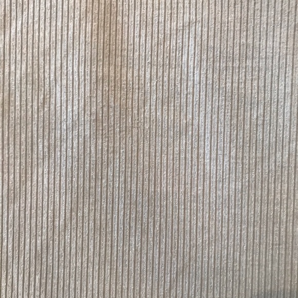 ✨2/$15, 3/$20✨NWOT baby blue ribbed tank top - Picture 3 of 3